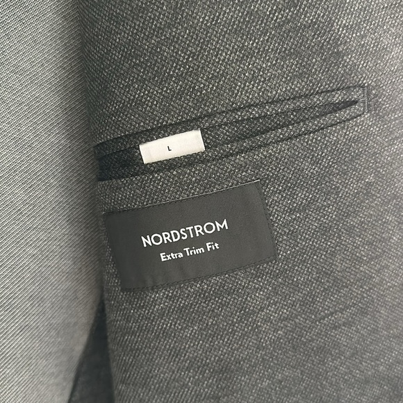 Nordstrom Extra Trim Fit Blazer - Large - Picture 4 of 6